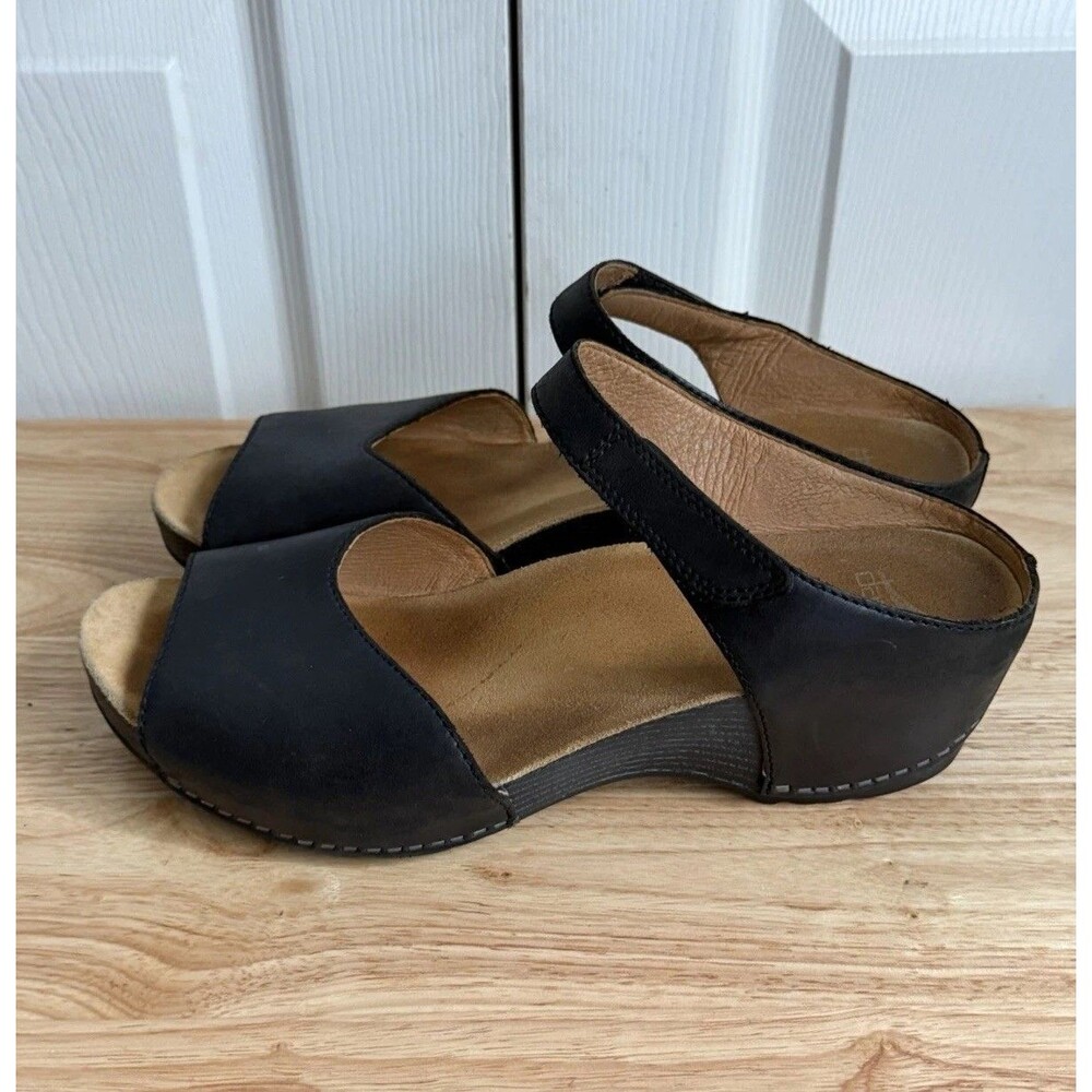 Dansko Tracy Black Leather Strap Peep Toe Wedge Sandals Women's Size 41